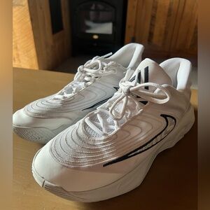 Nike Giannis Immortality 4 Men’s size 8.5